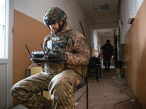 Operator .